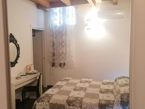 Camera doppia economy — Guest House Maiocchi Pavia
